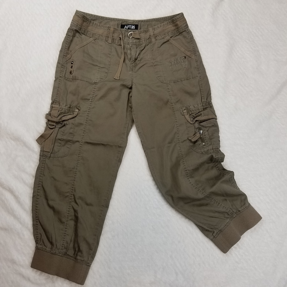 Apt 9 Women's Cargo Olive Green Crop Pants